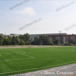 Футбольное поле - искусственная трава